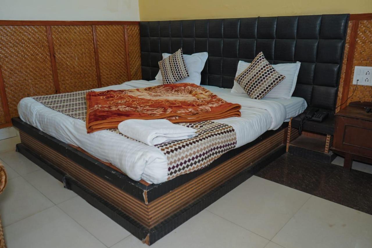 Himalaya Mount View Resort Kausani Kültér fotó
