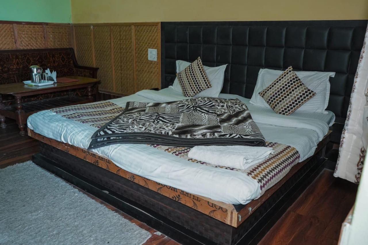 Himalaya Mount View Resort Kausani Kültér fotó