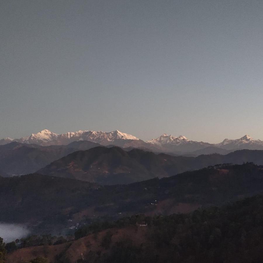 Himalaya Mount View Resort Kausani Kültér fotó